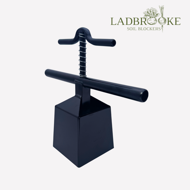 Soil Blocker Maxi 1